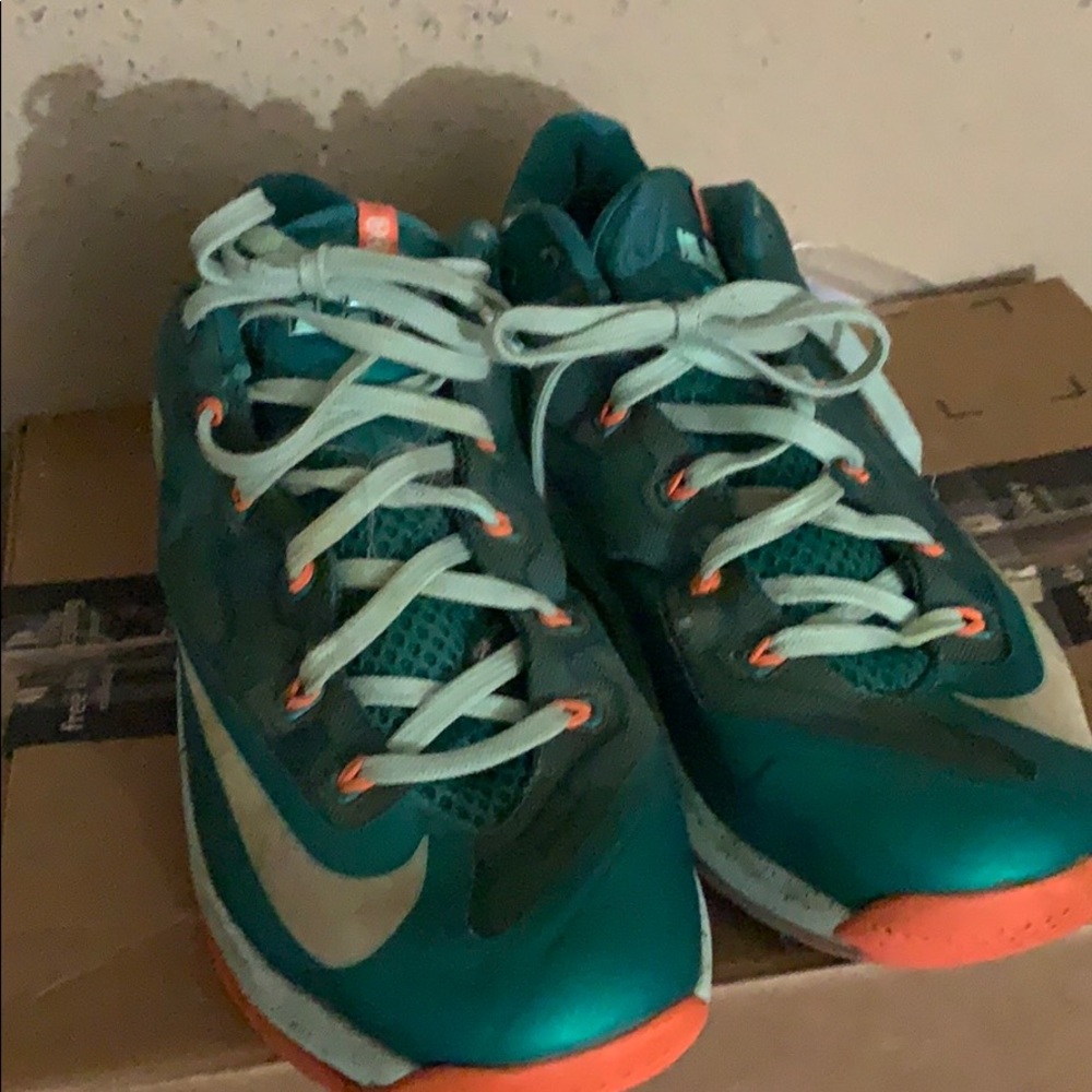 Lebron Low - Picture 2 of 6